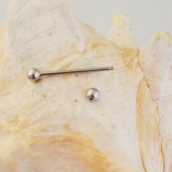 14G Surgical Steel Red and Clear Half Circle CZ Gem Nipple Shield piercing jewel - Picture 4 of 4